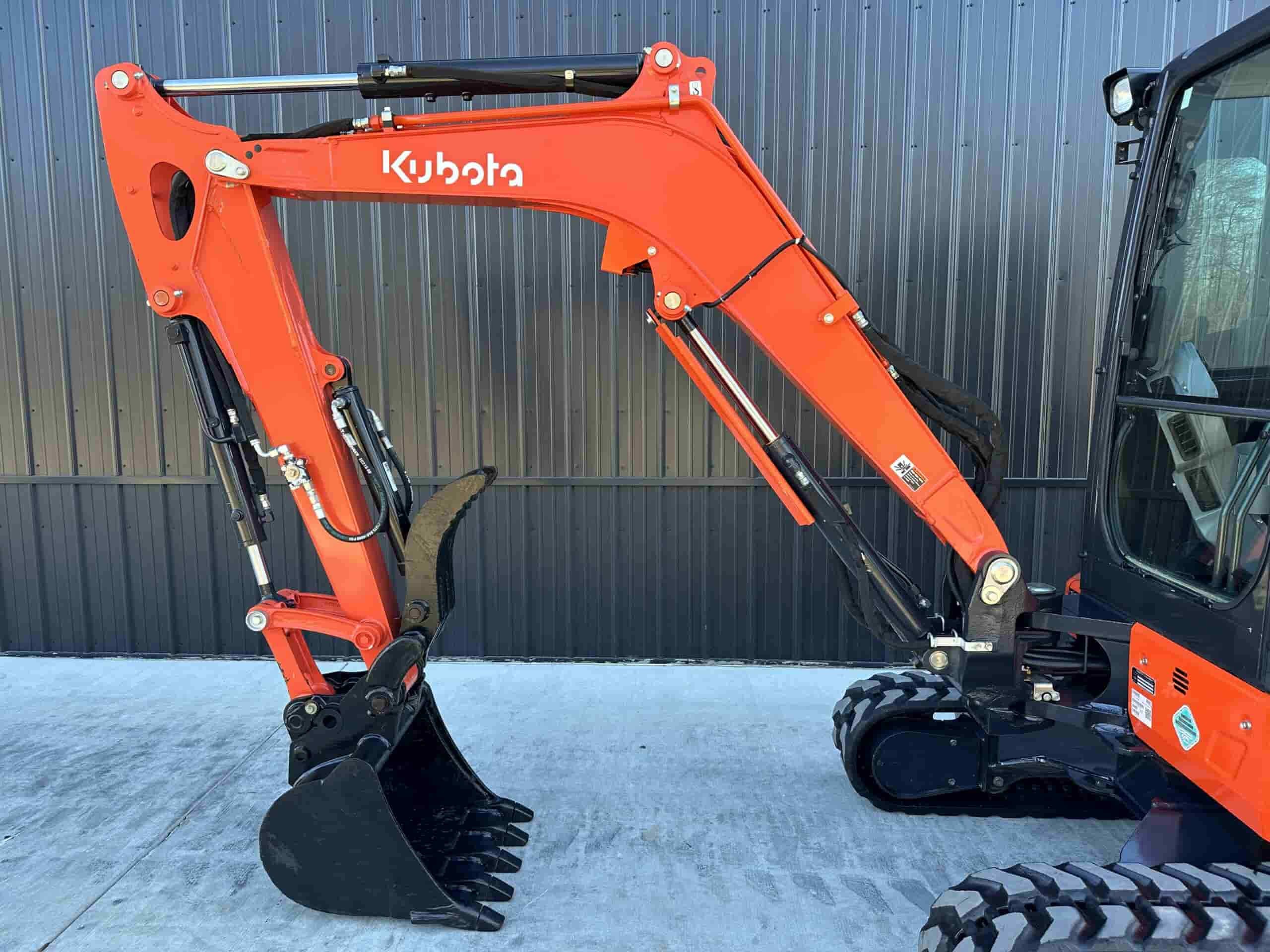 2022 KUBOTA KX033-4 CLEAN
